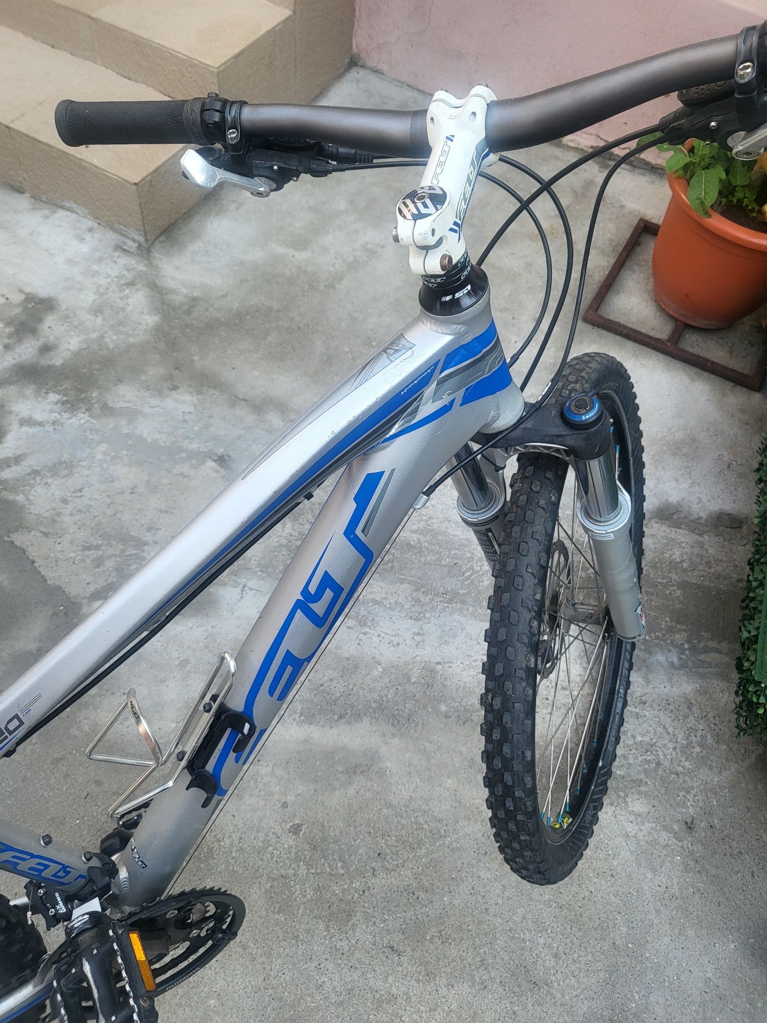 Vand bicicleta Q820