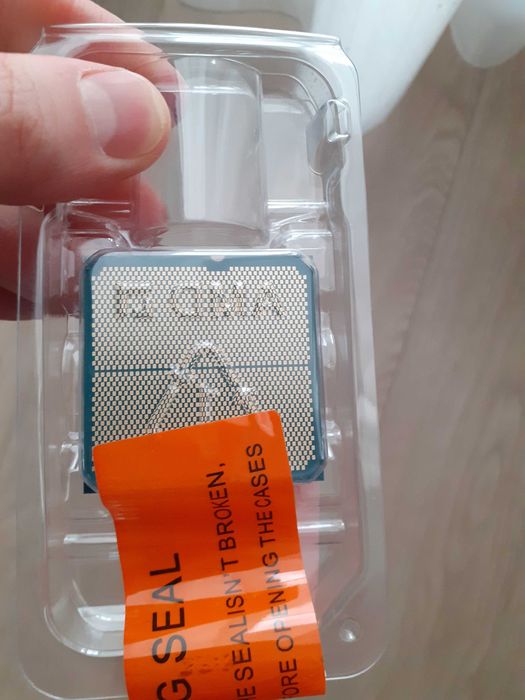 Procesor AMD Ryzen 7 7700 tray NOU
