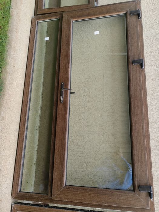 Vind ușa de termopan