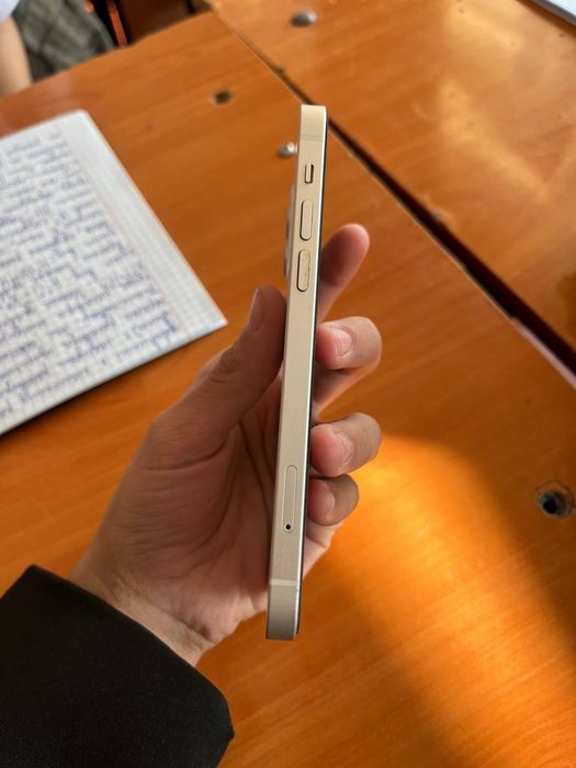 Iphone 12 white 128gb ideal