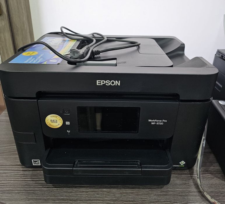 Принтер Эпсон ВФ 3720 бу.  Не  рабочий