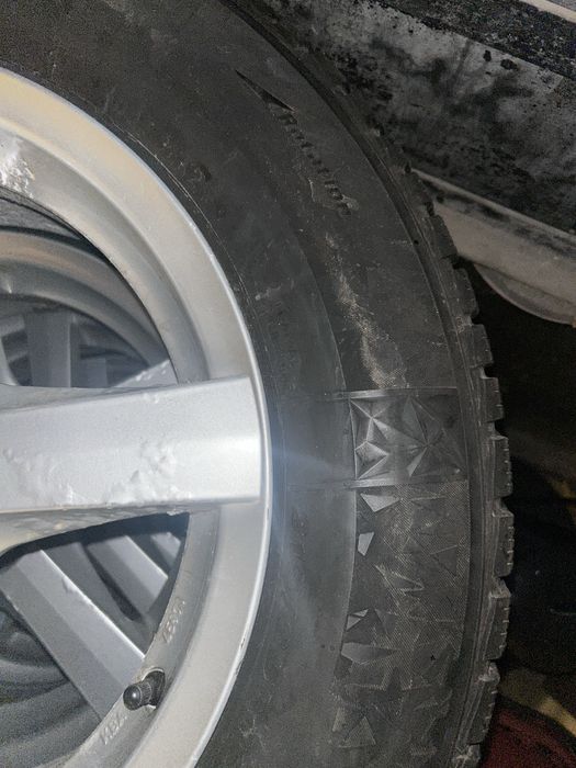 Зимни гуми с алуминиеви джанти 215/65R 16