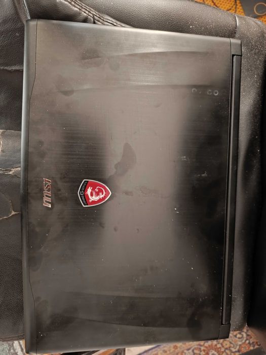 Геймърски лаптоп MSI 120HZ 16 GB 17 инча