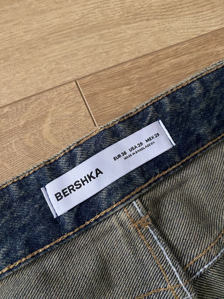 Blugi Super Baggy Bershka