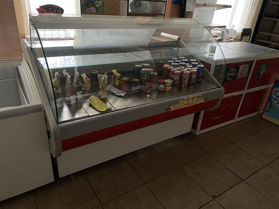 Витрина холодильник