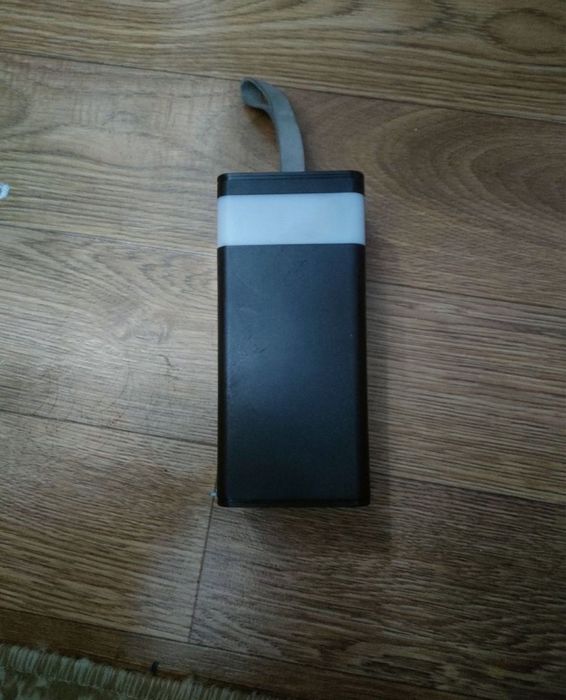 Пауер банк черный