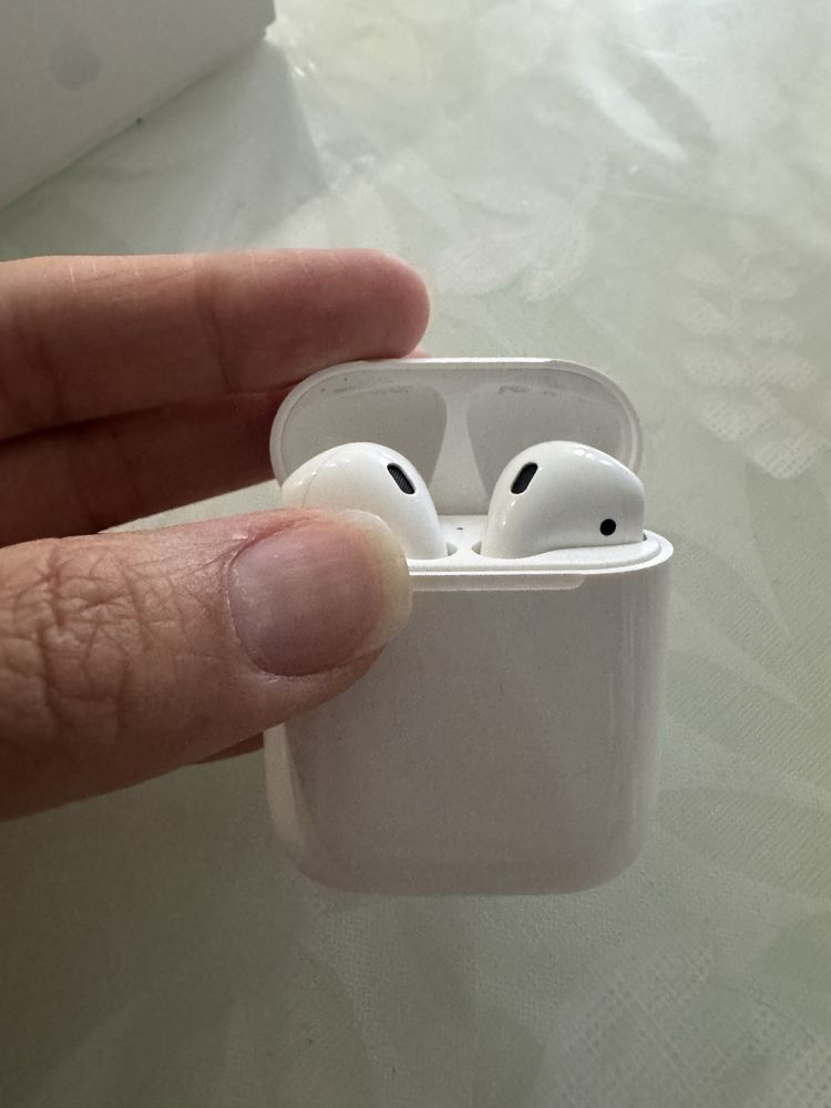Продам Airpods 2 серия