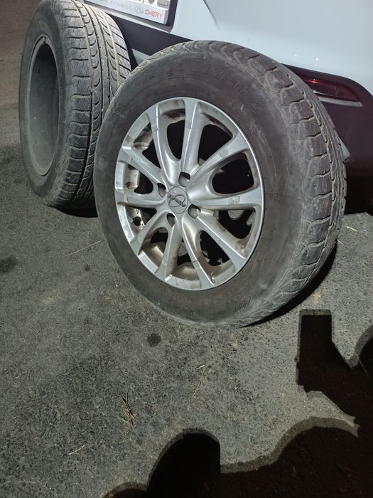 Титановые диски, с летними резинками.