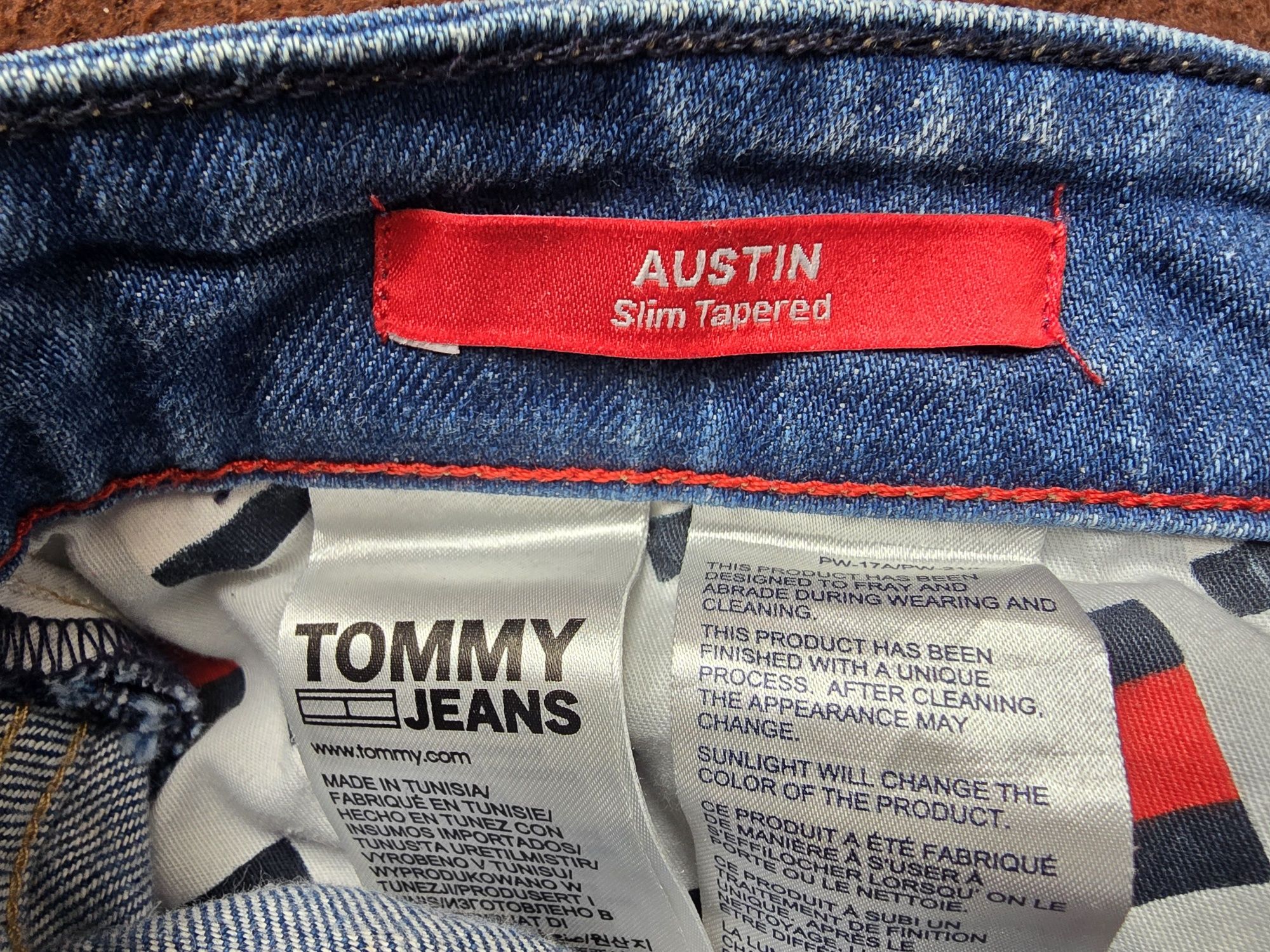Дънки Tommy Jeans като нови