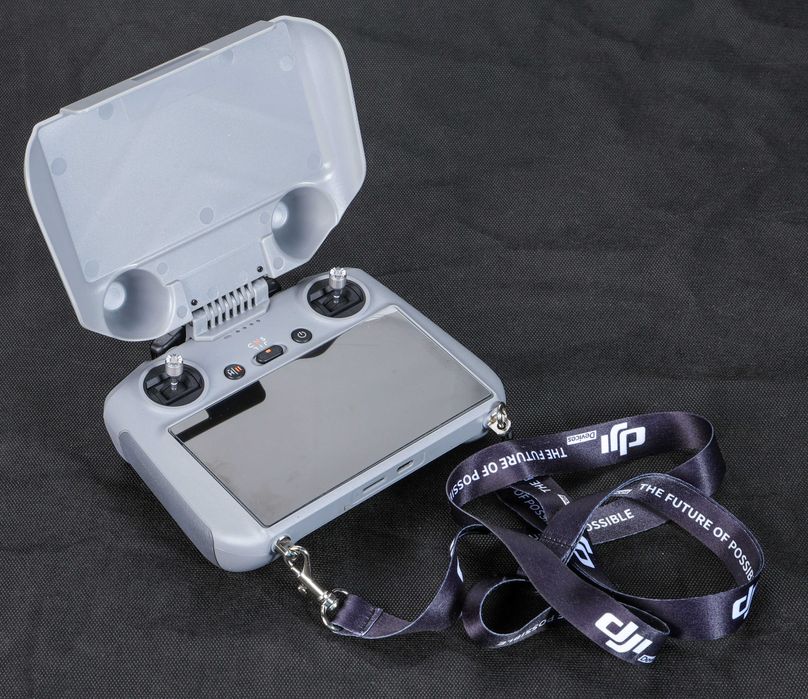 Продавам дрон DJI mini 4 pro - Комбо кит