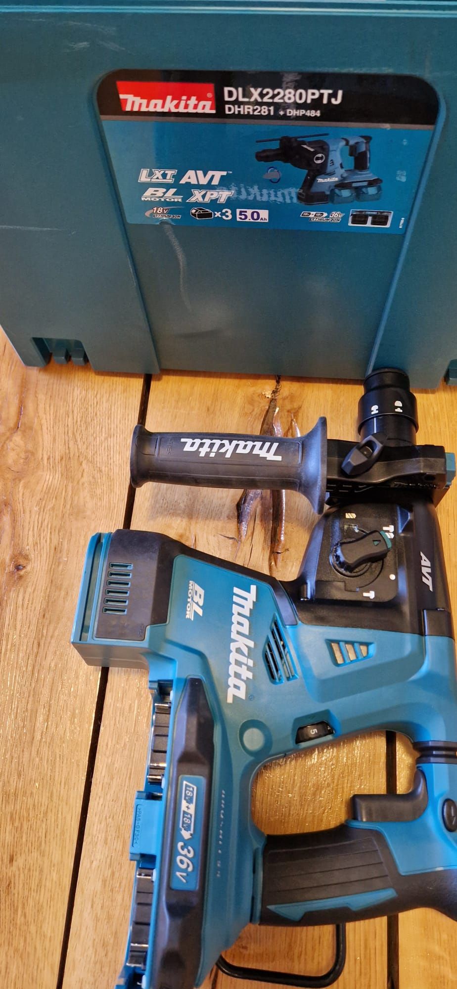 Makita rotopercutor pe acumulator nou
