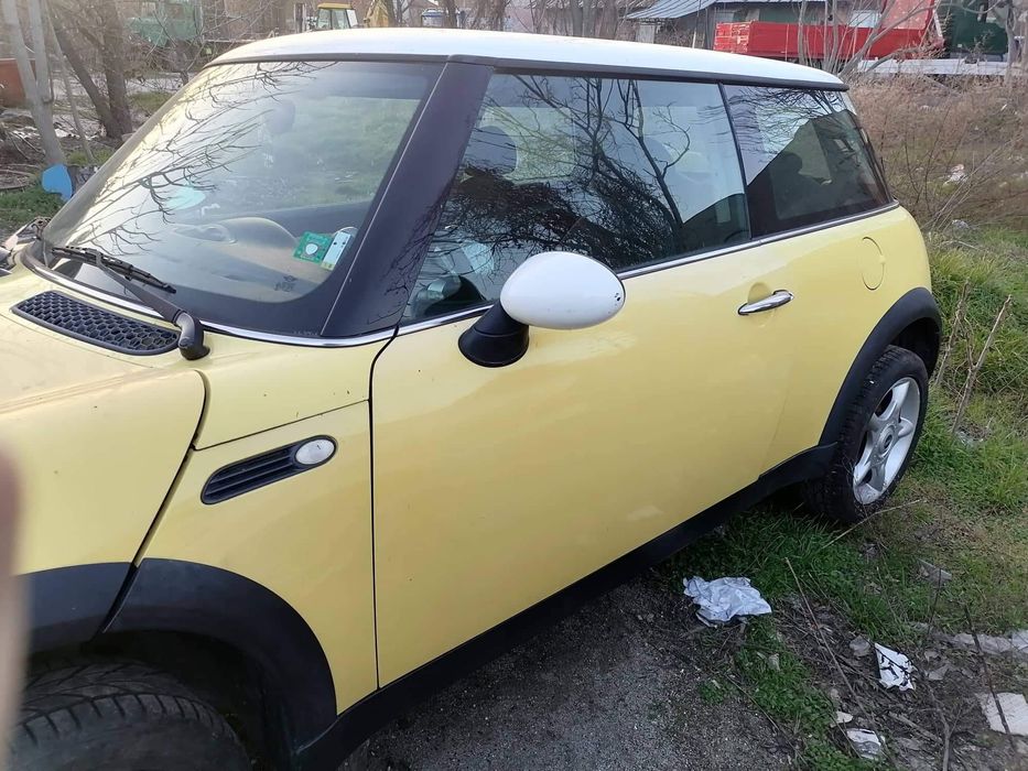 Мини купър на части