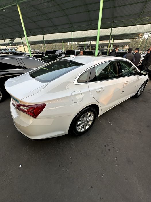 Malibu 2 premier 9.000km