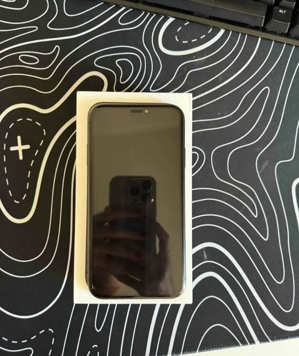 Продам Айфон 11 64 Gb