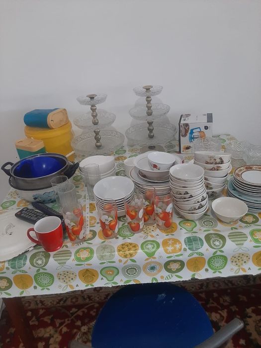 Отдам бесплатно посуда
