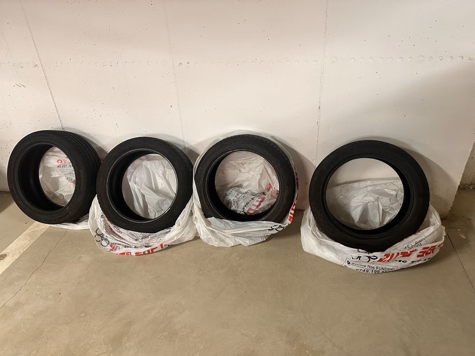 Anvelope Continental 225/45 R18 stare foarte buna