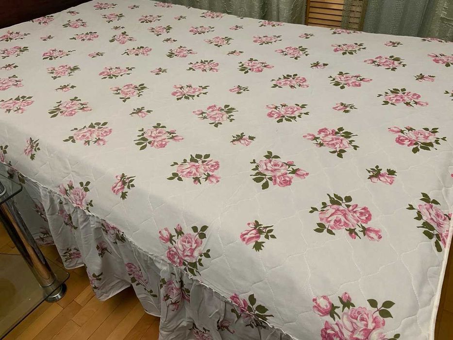 Стеганное покрывало 2х-спальное.
