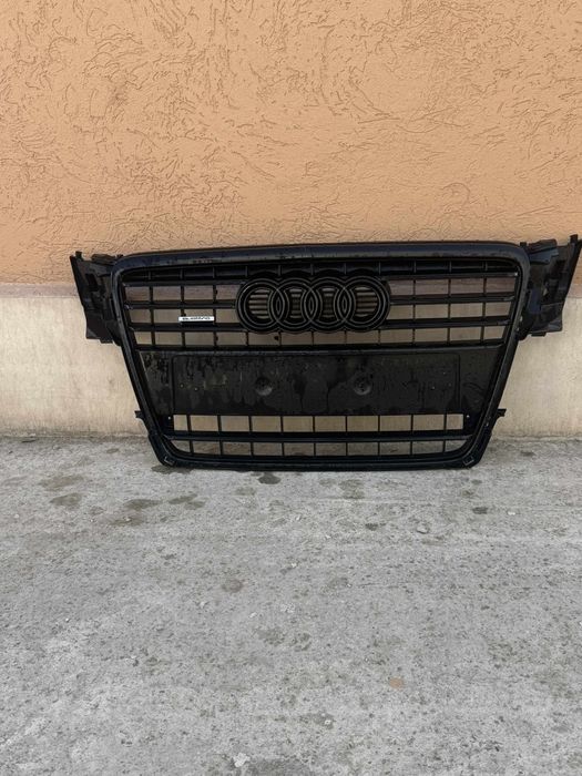 Предна Решетка За Ауди А4 б8
