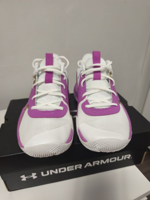 Adidași Under armour/Noi