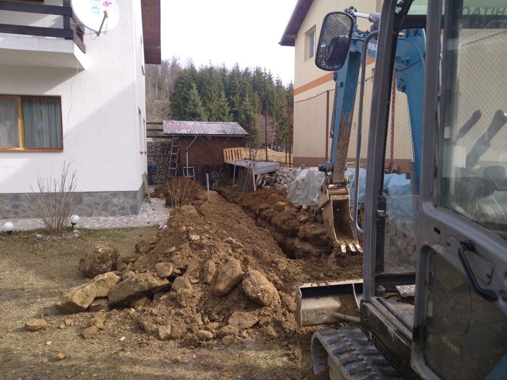 De închiriat Buldoexcavator,Miniexcavator și basculabila 3,5 tone