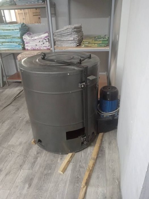 Центрифуга для сушки белья, широко используется в прачечных