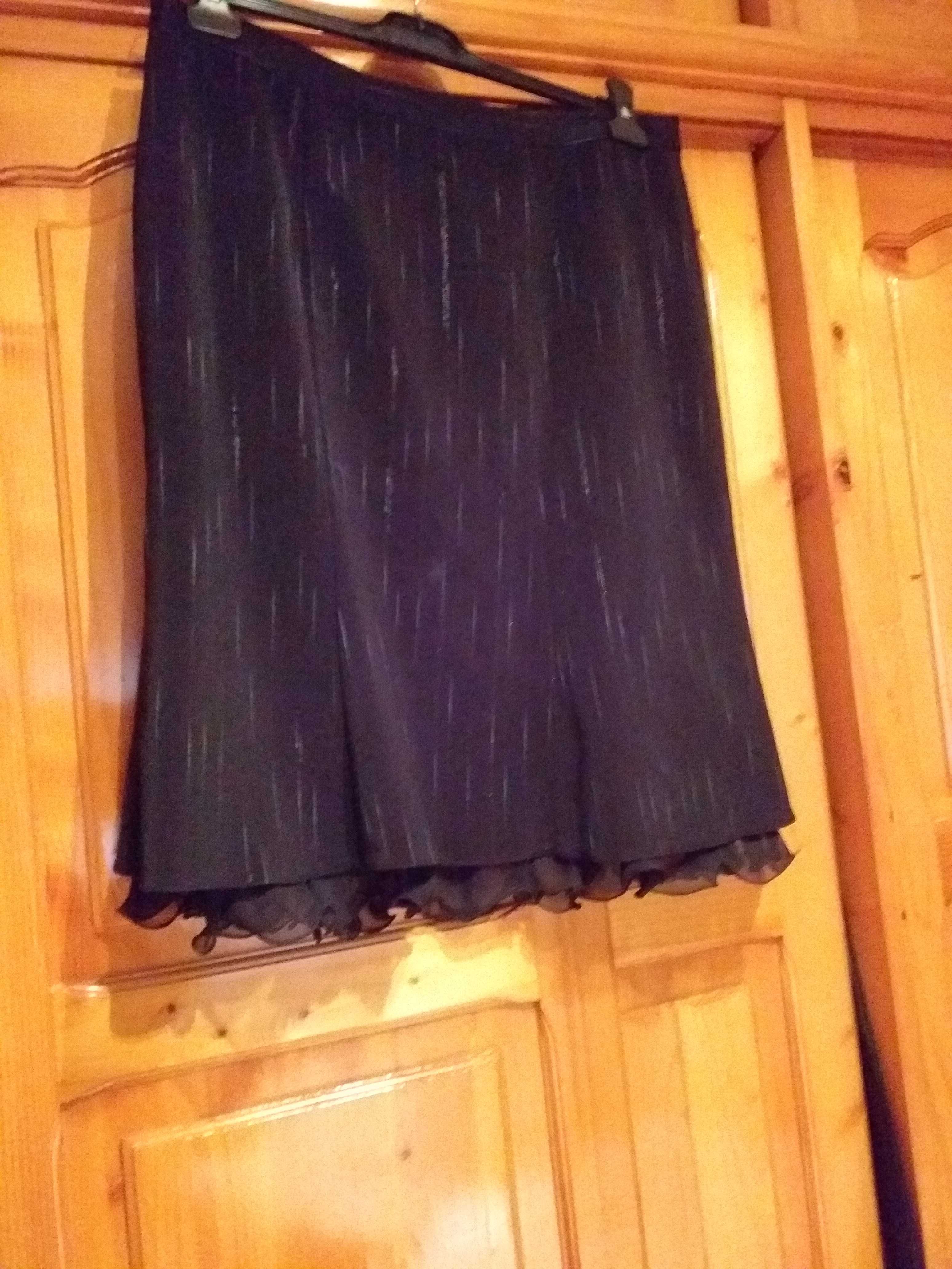 Costum din 3 piese marimea 40
