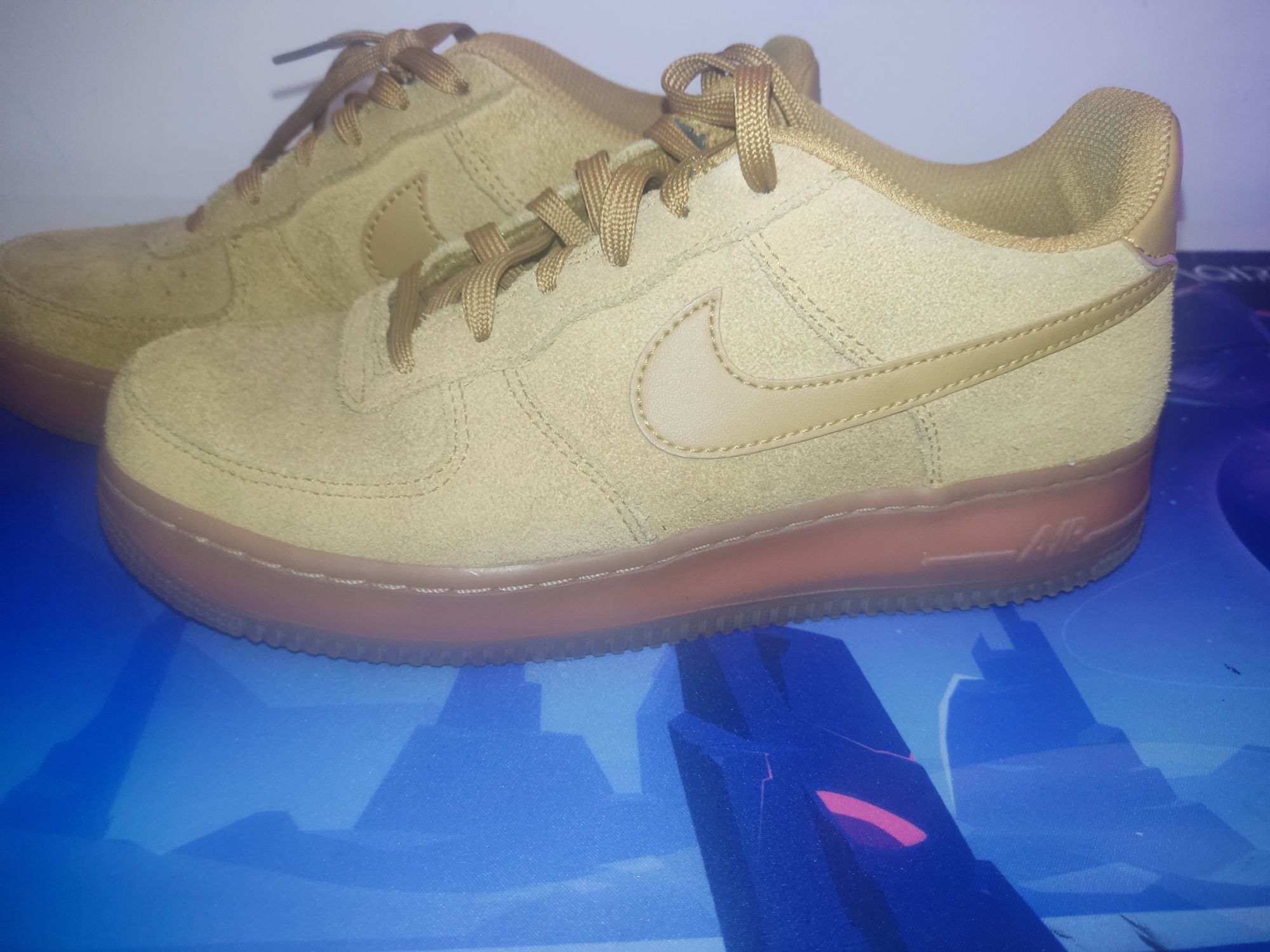 AIR FORCE 1 din piele intoarsa