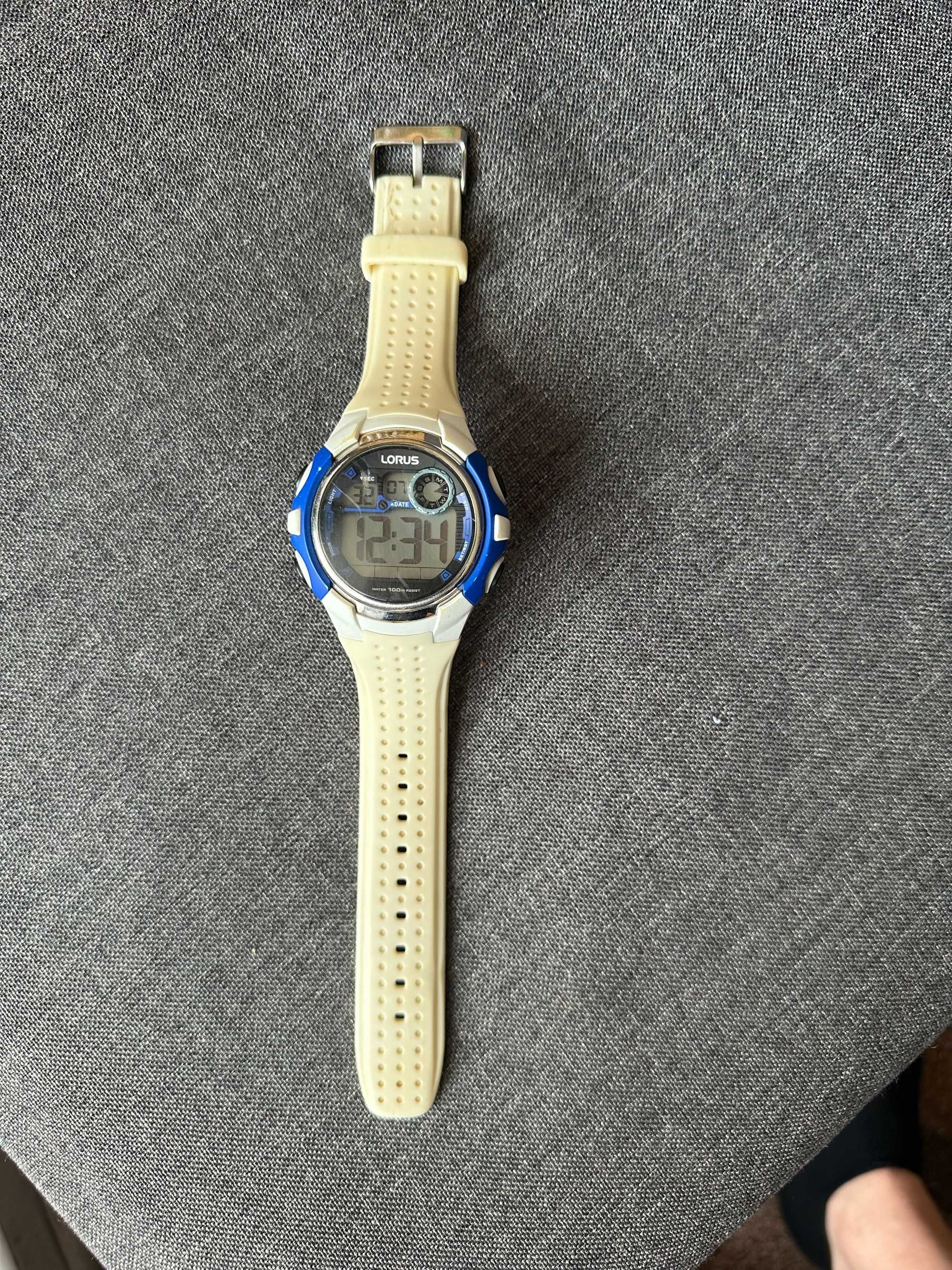 Мъжки часовник LORUS R2389KX9