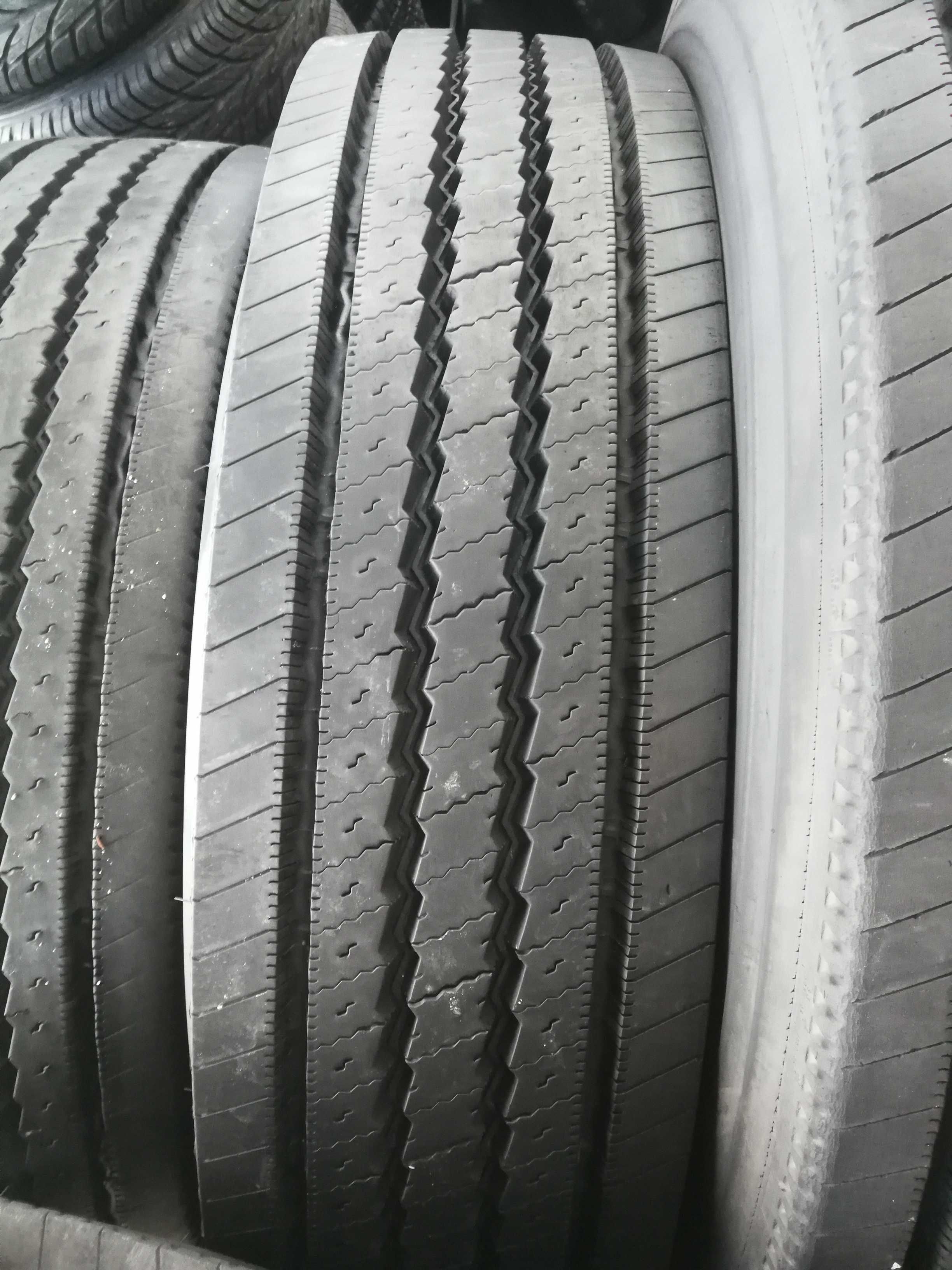 Тежкотоварни гуми 11R22.5 MICHELIN XZE2