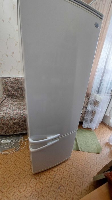 Холодильник б/у на запчасти