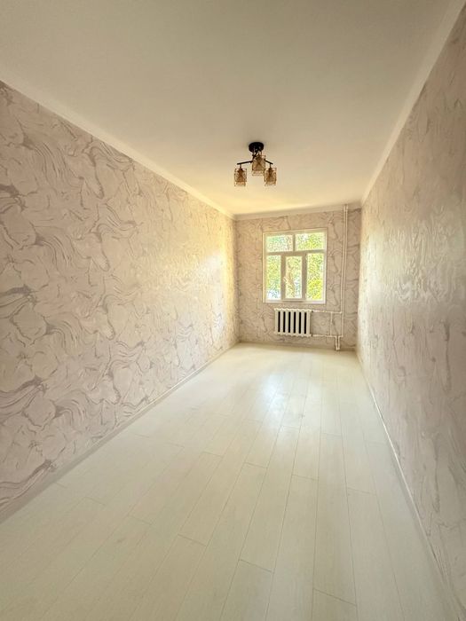 Срочно продается квартира Кадышева 2/1/4