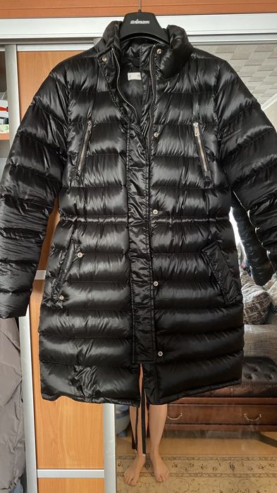 Продам пуховик легкий Mango