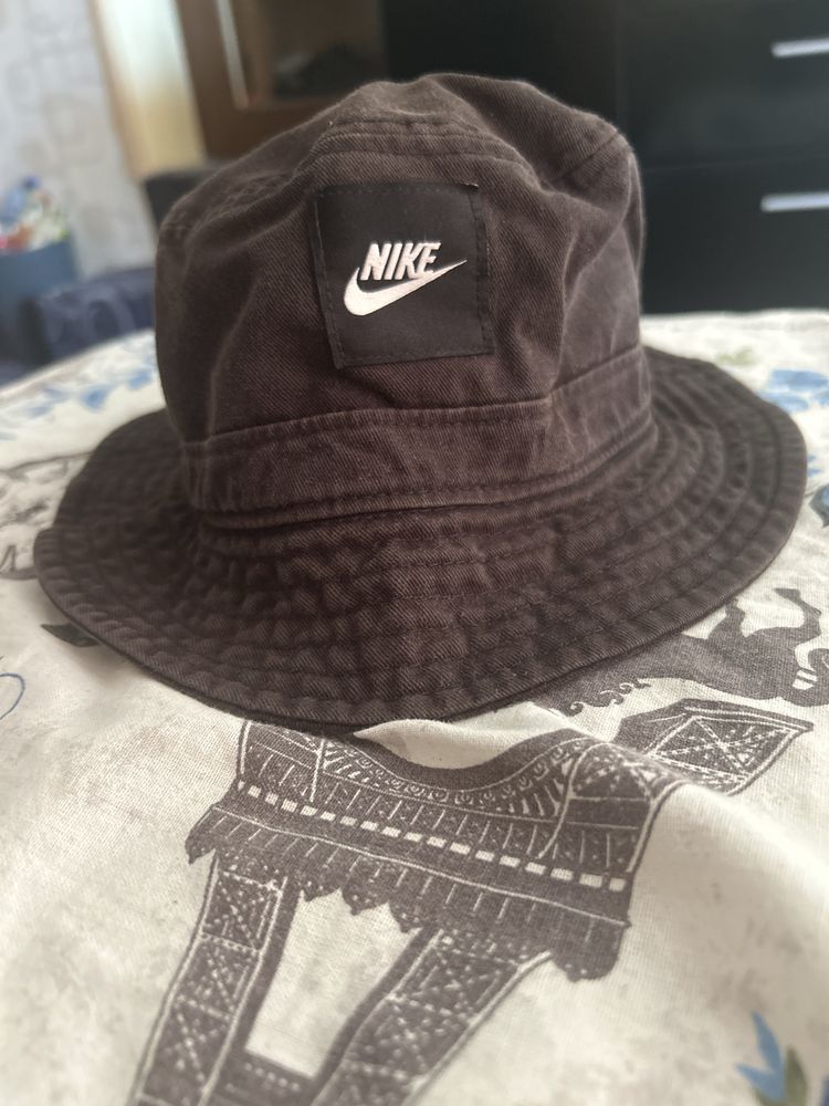 Идиотка на Nike