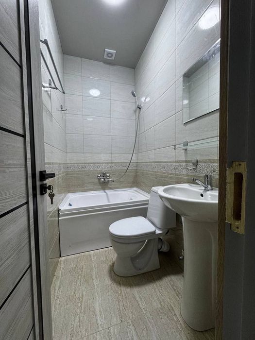 Старое сергели Евро Коттедж 2х комнатный уд Даре Буйи