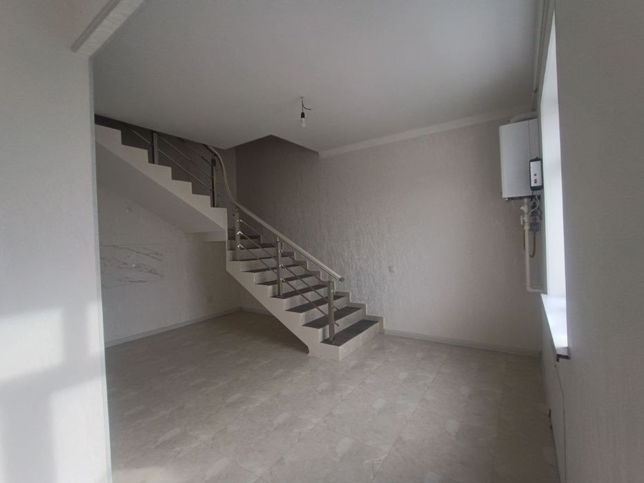 Новый евро коттедж. 3 ком. Два этажа. Кирпичный. Въезд для авто. 84 м²