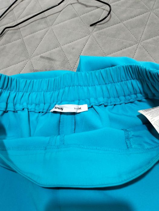 Pantaloni dama mărimea M