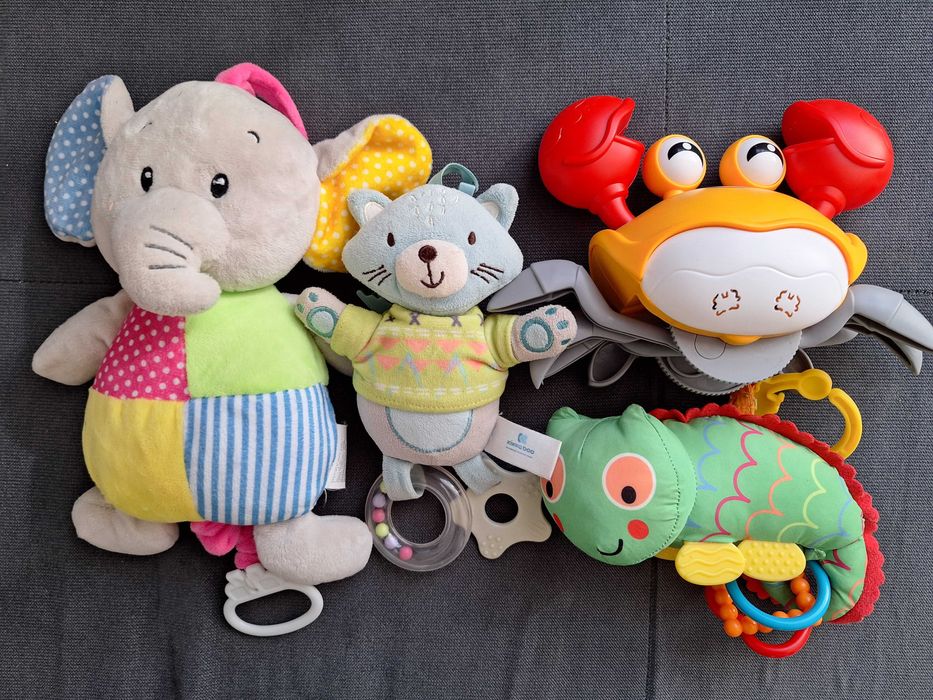 Лот бебешки играчки