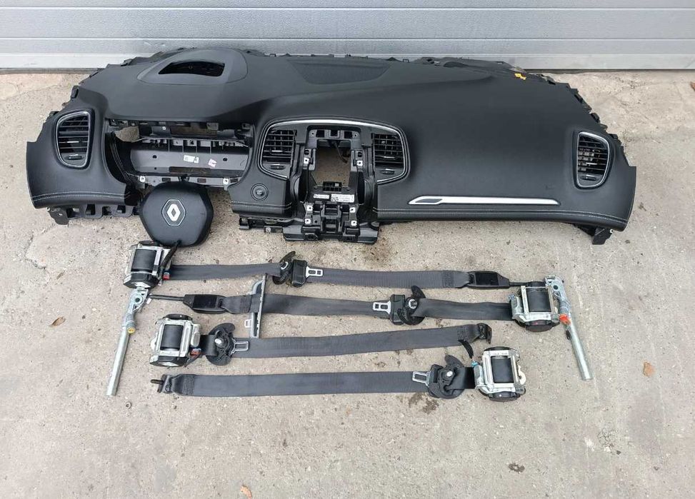 Арматурно табло аирбег колани airbag Renault Scenic IV 4 кожа