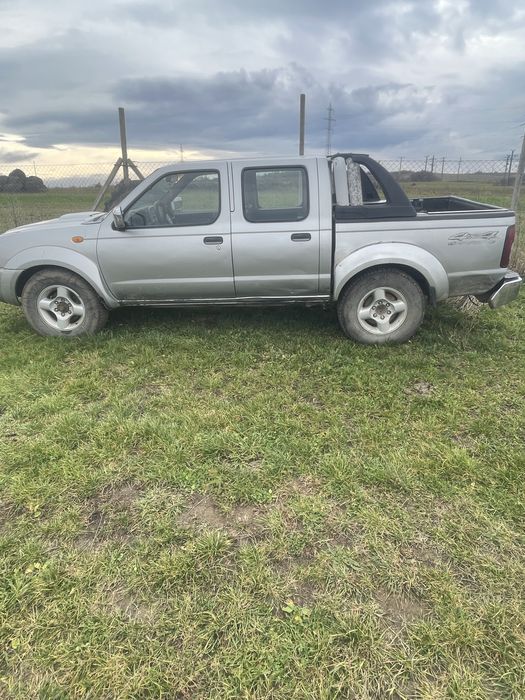 Vand nissan navara.