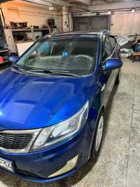 Продам автомобиль KIA RIO