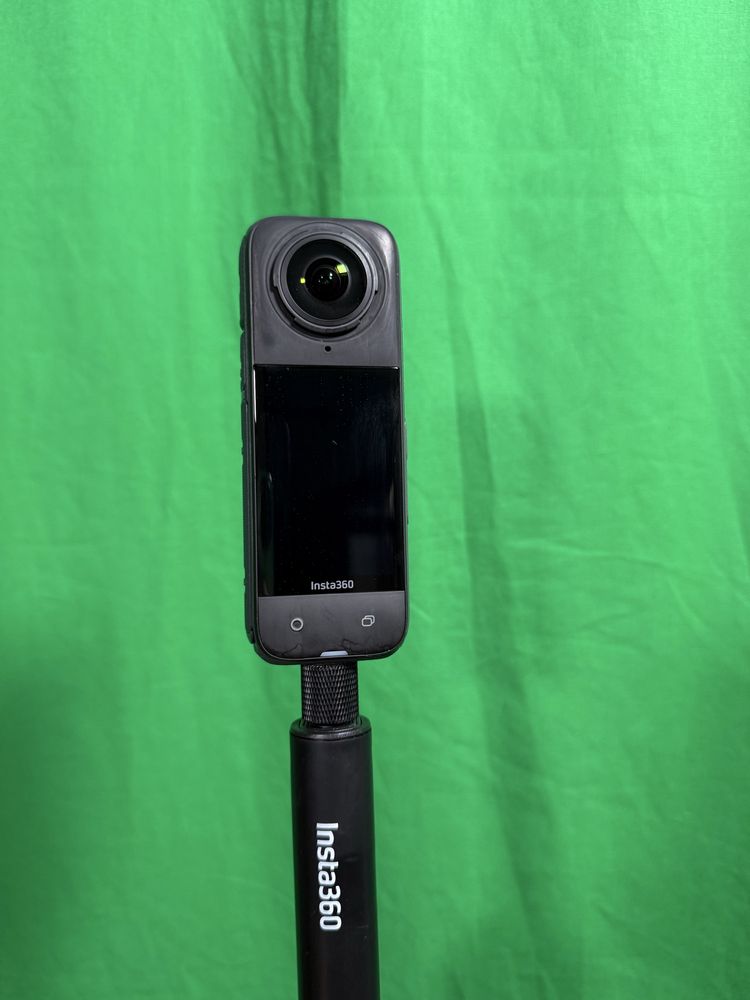 Camerã Insta360 X4 in garantie, cu accesorii