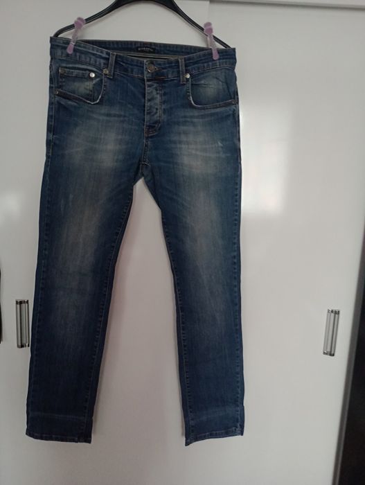 Дънки,маркови,запазени без никакви забележки