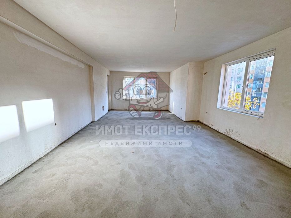 Тристаен апартамент, ново строителство, с изба, кв.Изток