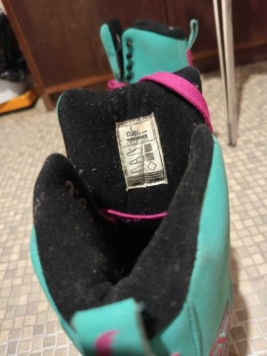 Ролкови кънки chaya