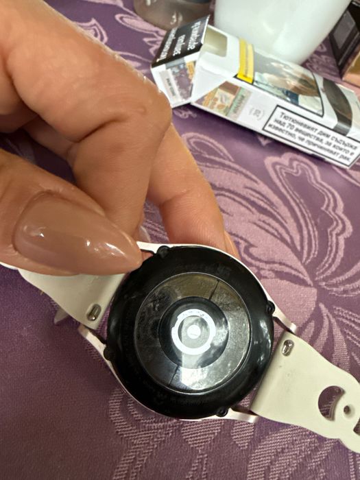 Часовник Самсунг watch 4