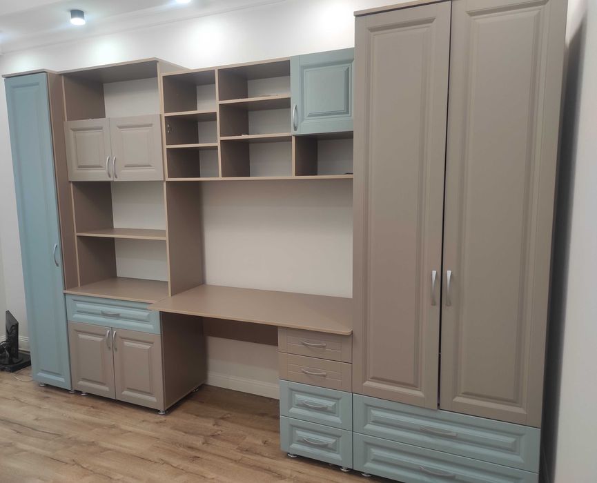 Продам гарнитур детский