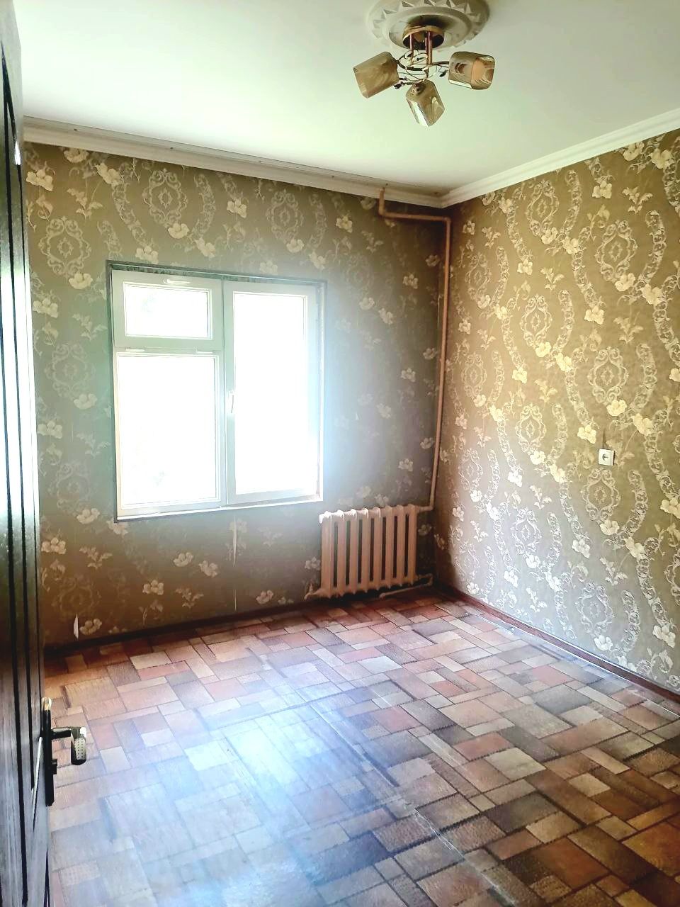 Квартира сотилади. Сергели 5.  3/1/9.   82м²