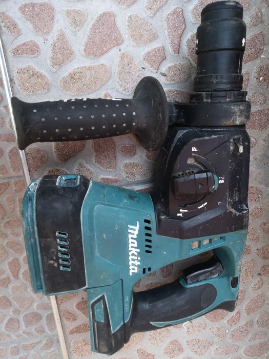 Перфоратор Makita 18V Li on за Части