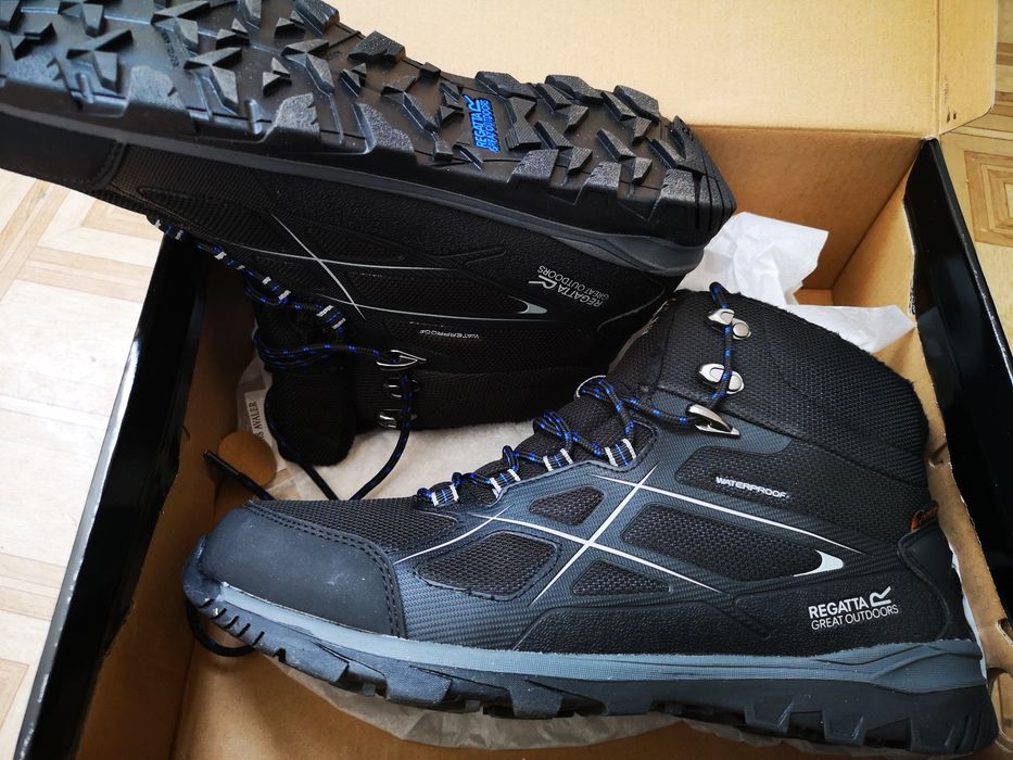 Зимние кросовки REGATTA. Новые. Высокие.