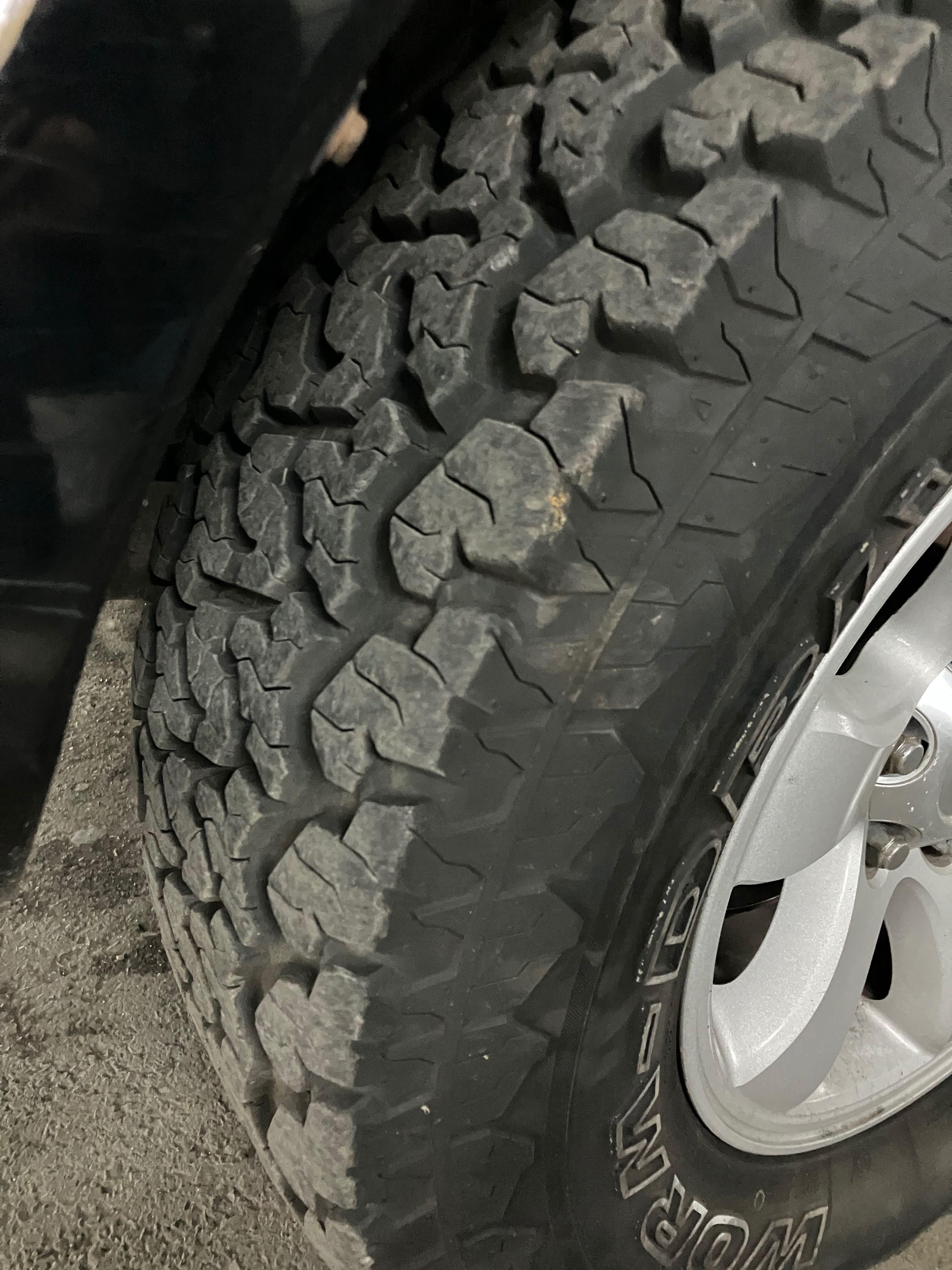 Гуми MAXXIS 265/70/17 A/T
